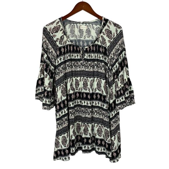 Altar'd State Dresses & Skirts - Altar’d State Mini Dress Black Paisley Bell Sleeves Flowy Boho Western Women’s S